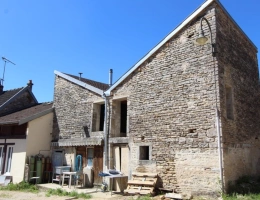 Vignette - Touristique - Dpt Côte d'Or (21), à vendre GISSEY SUR OUCHE Grange P3 de 97 m² + local de 41 m²