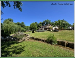 Vignette - Prestige - Propriété d'exception à vendre 7 pièces BRIZAMBOURG (17) avec vie de plain-pied, terrain de tennis, piscine- TERRAIN DE + 14300m² AVEC ETANG