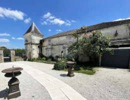 Vignette - Prestige - Château + gîte avec activité d’hébergement touristique proche de COGNAC (16)