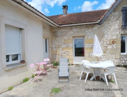 Vignette - Touristique - Propriete à vendre 5 pièces  avec un chai et une dépendance