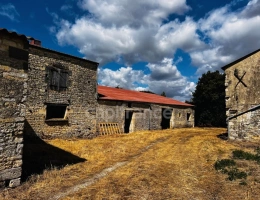 Vignette - Tourist - Grange à rénover PUYRAVAULT