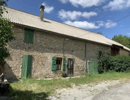 Vignette - Tourist - À vendre – Corps de ferme à rénover – Lus-la-Croix-Haute (26620)