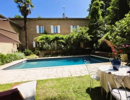 Vignette - Prestigious - Town and village dwelling