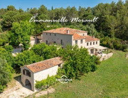Vignette - Prestigious - Grande Bastide Provençale - 10 pièces - terrain de 1.4 ha avec piscine, pool house et dépendances - BAGNOLS EN FORET (83)
