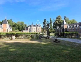 Vignette - Prestigious - Château du XVIIIème à 1h10 de Paris. Conçu pour accueillir activités professionnelles et vie familiale indépendante