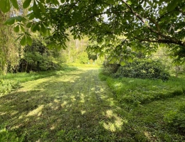 Vignette - Touristique - Grange en pierre à rénover-68 m2-Garage indépendant-Abris à bois-Terrain non attenant d'environ 950 m2