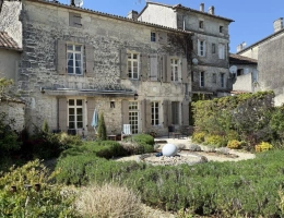 Vignette - Prestigious - Character property