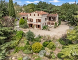 Vignette - Prestige - maison de caractère de 283 m² avec dépendances et fort potentiel sur plus de 9 000 m² de terrain
