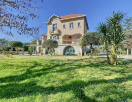 Vignette - Prestigious - House