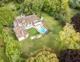 Vignette - Prestigious - Propriete à vendre 9 pièces GOUSSONVILLE (78)-245m²-4 chambres-piscine-2 garages-4440m²