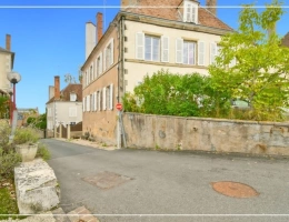 Vignette - Tourist - Property for sale 10 rooms CHATEAUMEILLANT (18)
