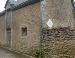 Vignette - Tourist - Barn for sale AIRVAULT (79) land 194 m²