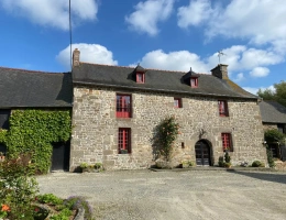 Vignette - Prestige - En Baie du Mont-Saint-Michel, à vendre au Mont-Dol, une propriété composée d'une Habitation, de Salles de réception et de dépendances