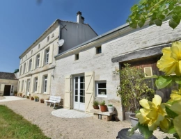 Vignette - Prestige - Propriete à vendre 13 pièces ROUILLAC (16)