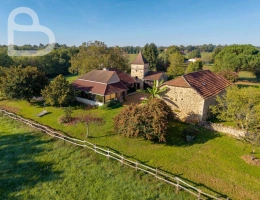 Vignette - Equestrian - Stone house with two barns, gîte and fenced pasture