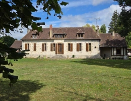 Vignette - Équestre - Propriété Corps de Ferme, Bâtisse d'habitation de caractère , nombreuses dependances dont Box, proche ALENCON, LE PERCHE, 2h00 PARIS