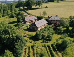 Vignette - Tourist - House