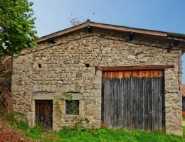 Vignette - Touristique - Grange de plus de 135 m² à vendre CELLES SUR DUROLLE (63)