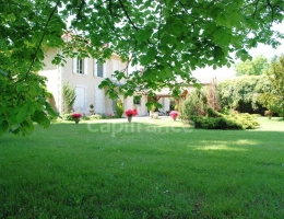 Vignette - Prestige - Maison de Maitre-dépendances-parc de 1,2 ha-Hypercentre de SALLES (33)