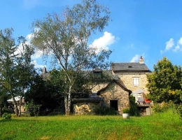 Vignette - Tourist - Farm with outbuildings