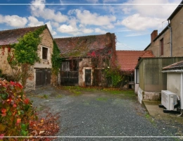 Vignette - Touristique - Immeuble à vendre HURIEL (03)