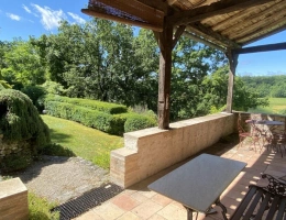 Vignette - Tourist - Property