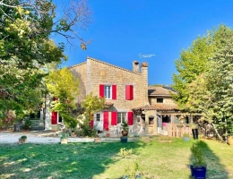 Vignette - Équestre - Loft provençal avec dépendance et installations équestres -