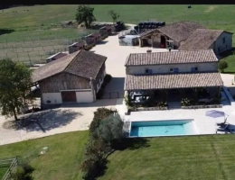 Vignette - Équestre - Trés belle propriété isolée et ses 23 hectares de terres agricoles groupées