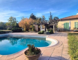 Vignette - Prestige - Belle propriété 6 pièces avec piscine PRADES (66)