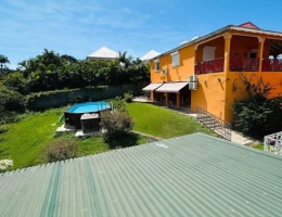 Vignette - Touristique - EN EXCLUSIVITE - A VENDRE - VILLA MULTIFONCTIONNELLE AU COEUR D'UN QUARTIER RECHERCHE A SAINTE ANNE