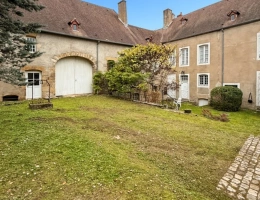 Vignette - Prestige - Propriete en pierres de 252 m2, avec dépendances, à COUCHES avec 1186 m2 de terrain