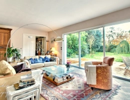 Vignette - Prestige - Magnifique propriété de 7 pièces alliant espace, élégance et cadre verdoyant à seulement 10' de LA ROCHELLE