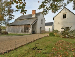 Vignette - Touristique - Propriété au charme de l'ancien - comprenant 2 gîtes - dépendances