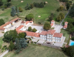 Vignette - Prestige - Elégant CHATEAU XIXs sur 70 ha, VUE PANORAMIQUE PYRÉNÉES, au bout d 'une allée,  Toulouse-Blagnac 1h30