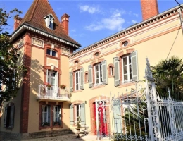 Vignette - Prestige - Dpt Gers(32), AIRE SUR L ADOUR proche, PROPRIETE BOURGEOISE du XIX, sans travaux, avec gite indépendant, maison de gardien, avec jardin, garage, piscine, sur les Chemins de St jacques
