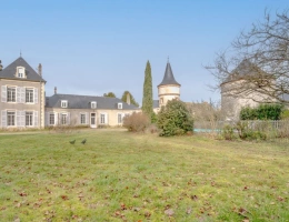 Vignette - Prestige - Propriété à vendre proche de Bourges (18)