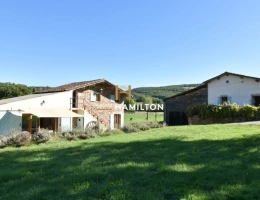 Vignette - Tourist - house and dependencies