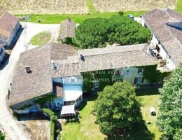 Vignette - Équestre - Propriété de 18 hectares avec vue dominante, maison de maître et gites - superbe potentiel  !