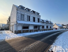 Vignette - Touristique - Ancien hôtel-restaurant à réinventer – Projet logements + activité – 25 stationnements - Emerainville