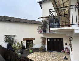 Vignette - Land - House