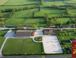 Vignette - Équestre - Structure complète 21 hectares attenants