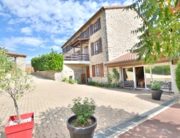 Vignette - Tourist - Lyon 50 minutes, Clermont 50 minutes, Roanne 30 minutes, Saint Etienne 40 minutes