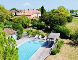 Vignette - Tourist - House