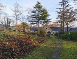 Vignette - Prestige - Ensemble en pierres de 850 m² environ proche mer