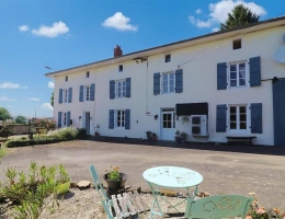 Vignette - Tourist - house and dependencies