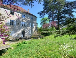 Vignette - Prestige - Découvrez l'élégance intemporelle de cette Maison de Maître d'exception à rénover