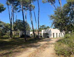 Vignette - Prestige - Au nord de Montpellier, exceptionnelle Propriété - la Campagne proche de la ville