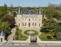 Vignette - Prestige - Château hôtelier et touristique à 40 min de Bordeaux