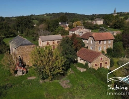 Vignette - Touristique - Superbe propriété composée de 3 habitations distinctes sur pr
