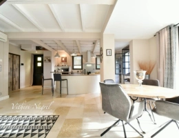 Vignette - Prestige - Villa rénovée avec piscine et garage à vendre, MOURIES (13)